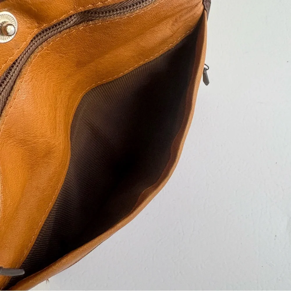 Mundi Clutch Wallet Nappa Cowhide Brazil Tan Brown Leather Womens Tan Stained